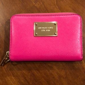 Michael Kors pink small wallet